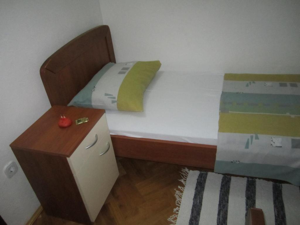 Apartments Nives Supetar Luaran gambar